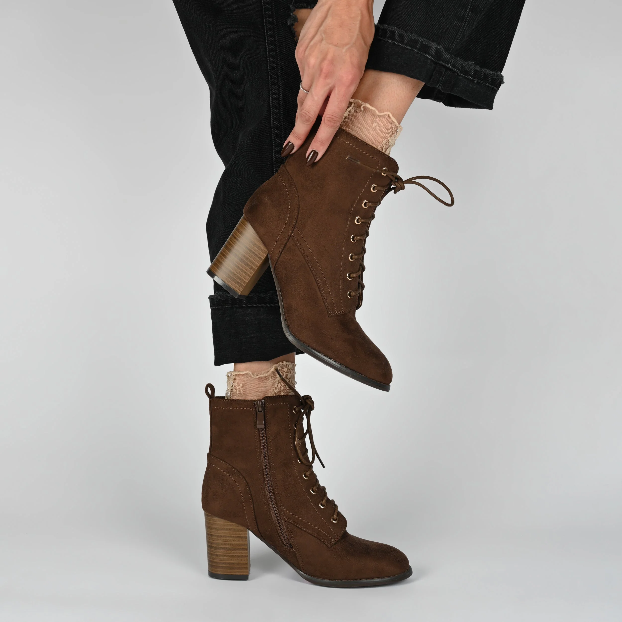 BAYLOR VEGAN LEATHER LACE-UP BOOTIES IN WIDE - Oxblood Patent - Image 2