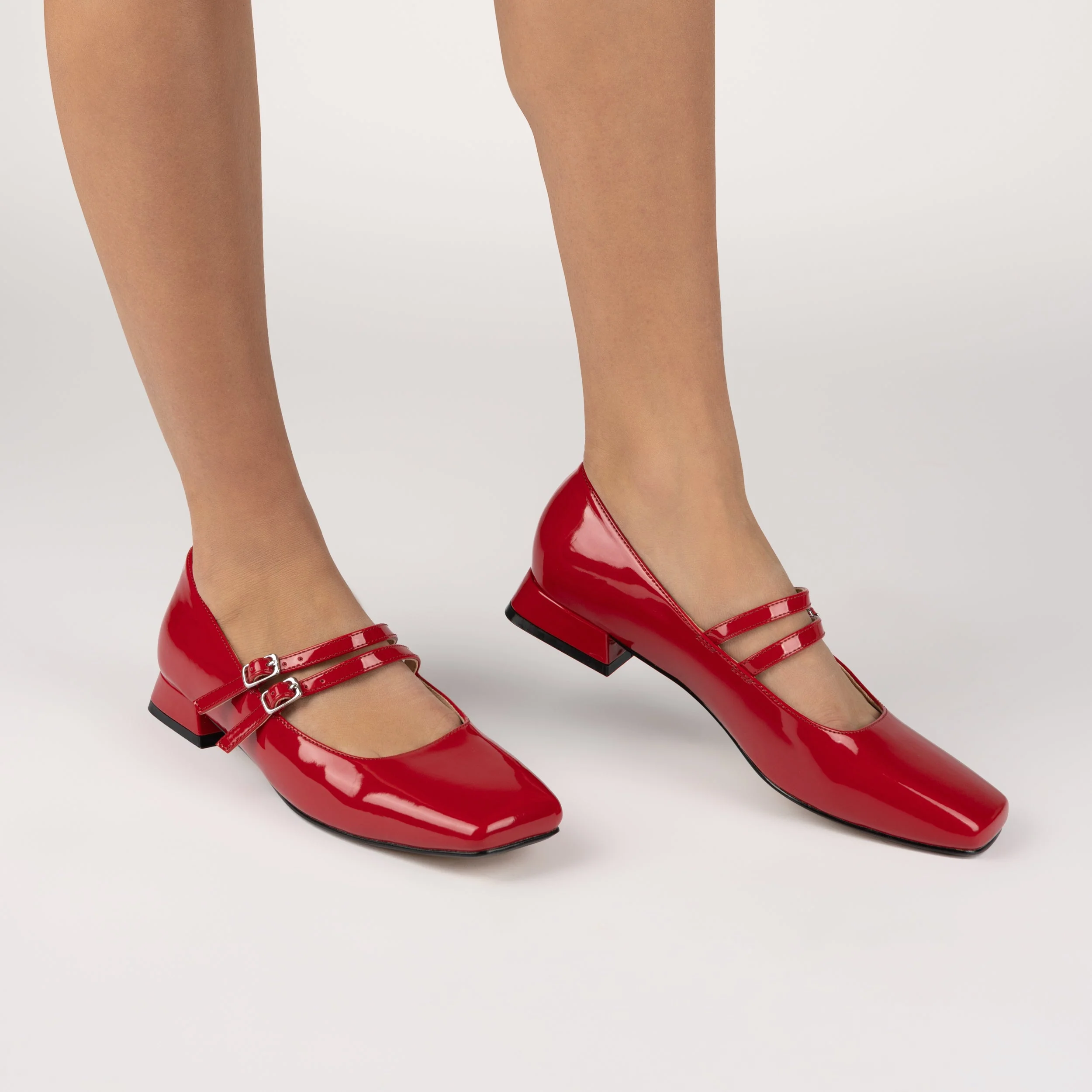 GREDAH MARY JANE FLATS IN VEGAN LEATHER - Red Patent - Image 2