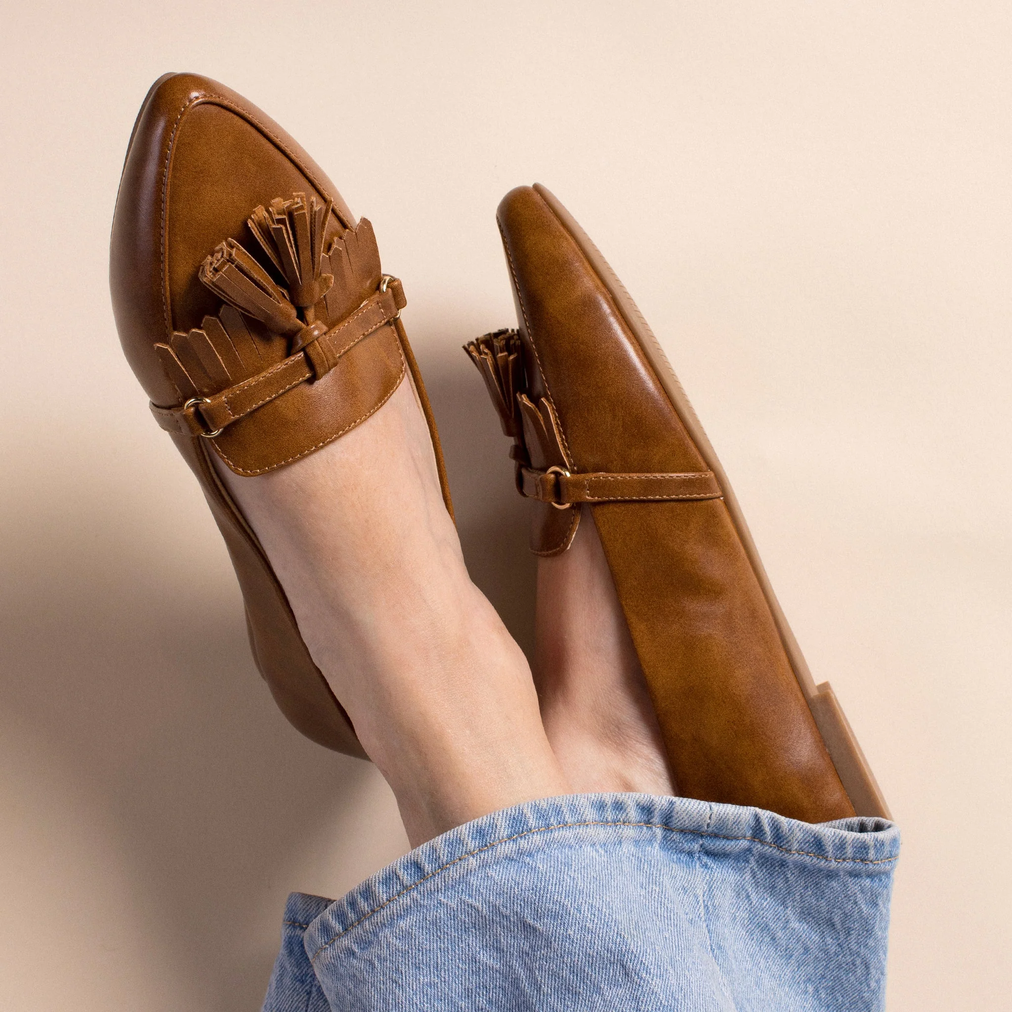 JANNAH TASSEL LOAFER FLATS - Cognac - Image 2