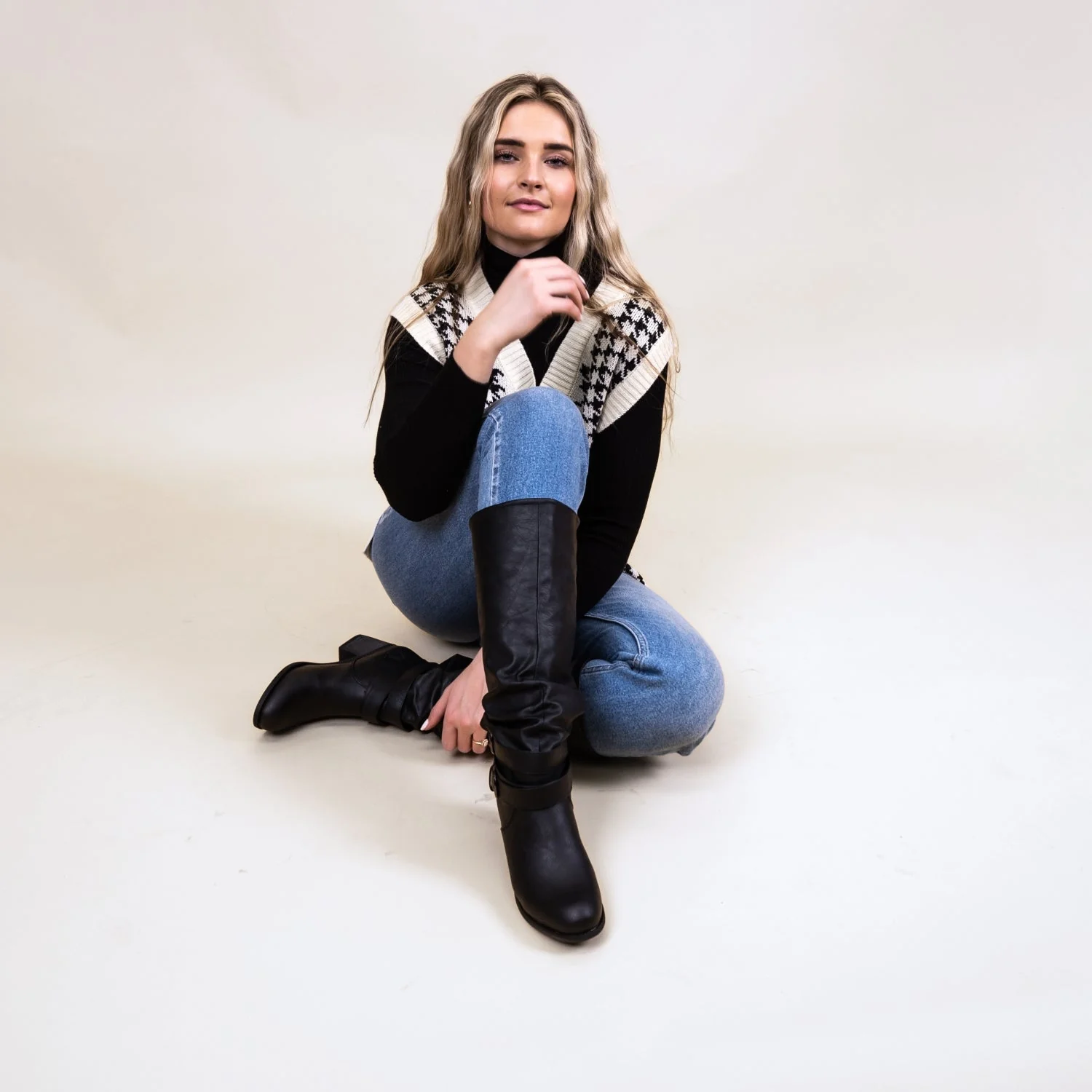 LATE KNEE-HIGH BOOTS IN WIDE WIDTH & CALF - Dark-Brown PU - Image 2