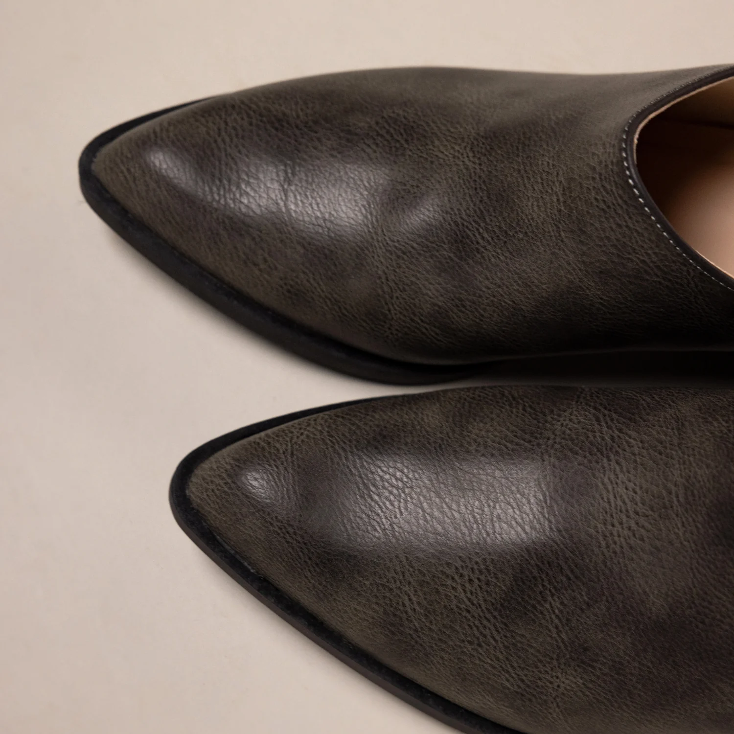TOMEKA CASUAL MULES - Grey - Image 3